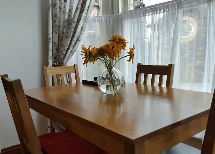 Διαμέρισμα Lyndale Self-catering Sleeps 4 *