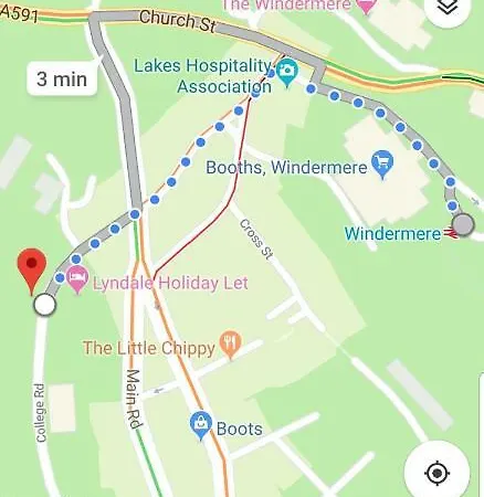 דירה Lyndale Self-catering Sleeps 4 ווינדרמר